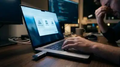 Utilisateur frustré devant l'erreur Windows n'a pas pu effectuer le formatage d'une clé USB sur un PC en 2026.